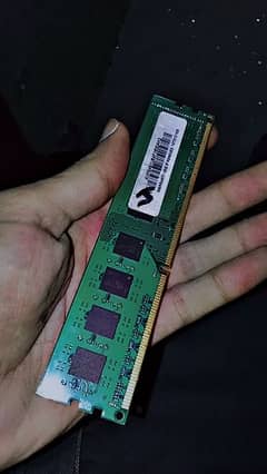 4 GB RAM DD3