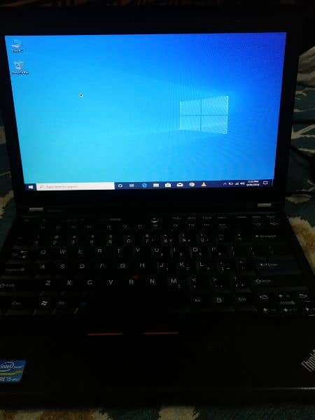 Core i5 2nd Genration 128 Gb SSD 4 Gb Ram Blacklight Keyboard. 9