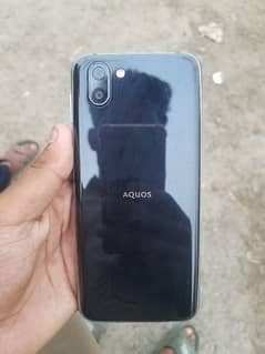 Sharp Aquos R2