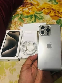 Iphone 15 pro max 256gb factory unlock