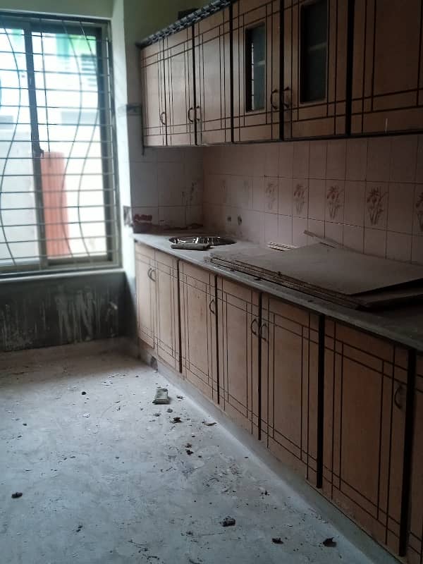 10 Marla Lower Portion For Rent In Allama Iqbal Town - Nishtar Block Lahore In Only Rs. 70000 9