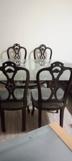 Dinning table with 5 chairs