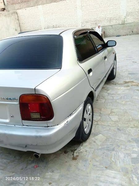 Suzuki Baleno 2002 10