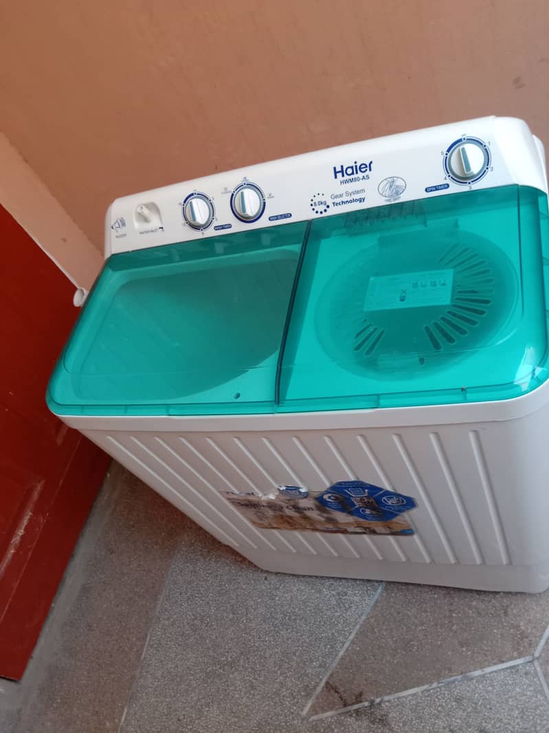 Haier HWM80-AS 8.0kg Twin tub washing machine 2