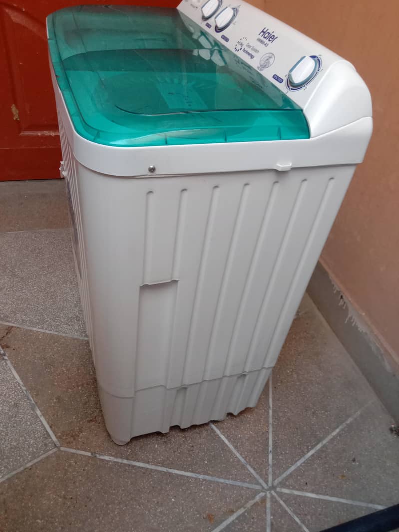 Haier HWM80-AS 8.0kg Twin tub washing machine 3