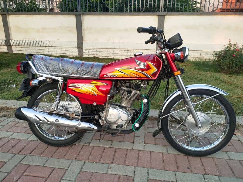 Honda CG 125 2021 model lush condition urgent for sale. 1