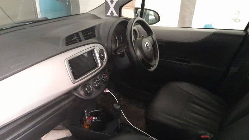 Toyota Vitz 2018 12