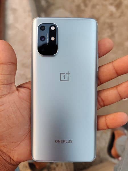 OnePlus 8T with 65W F Original charger 0