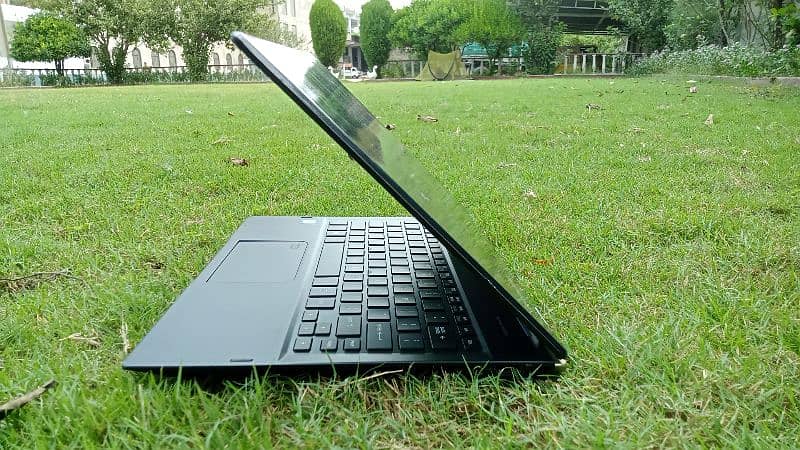 Toshiba Protege X20W-E |INTEL CORE-I5-8th Generation| 16GB RAM|256 SSD 4