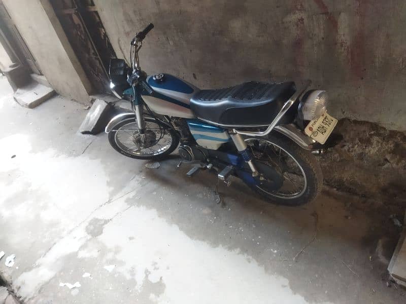 Honda 125 model 2021 he fresh condition he 0