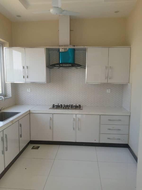 Brand new 1 0 marla Upper Portion Available for Rent in DHA Phase 8 Ex Air Avenue 2