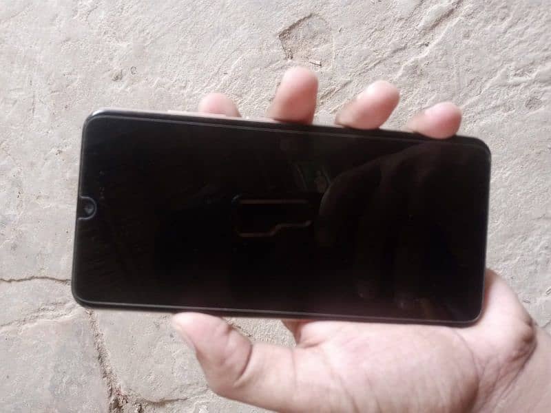 infinix hot 8 condition 10/9 all ok ram 3 stroage 32 ha camara ok 1