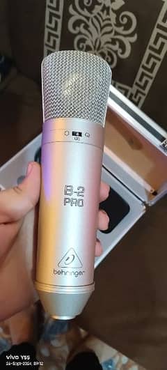 Behringer B2pro Studio condenser microphone 10/10 Condition