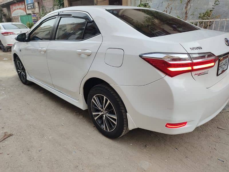 Toyota Corolla Altis 2019 4