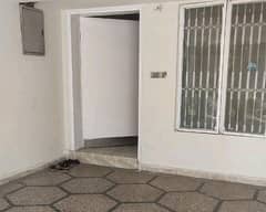 Single Storey 1 Kanal House For Rent In Faisal Town - Block B Lahore