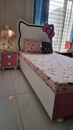 kids baby girl singel bed with meters