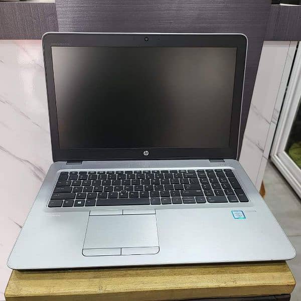 hp elite book 840 G3 i5_6th gn 8Gb RAM & 256gb SSD 0