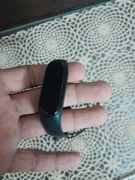 1 year used Mi band 5 2