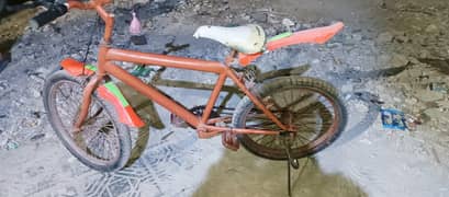 BICYCLE Slightly in used condition 20" inch