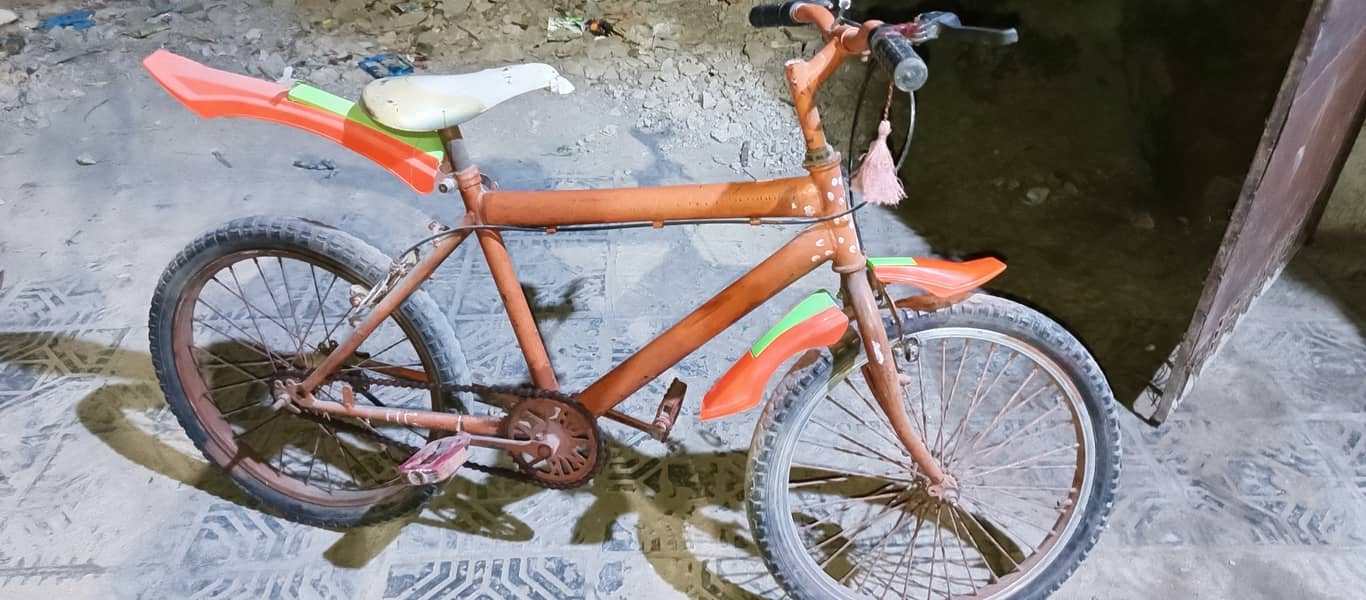 BICYCLE Slightly in used condition 20" inch 2