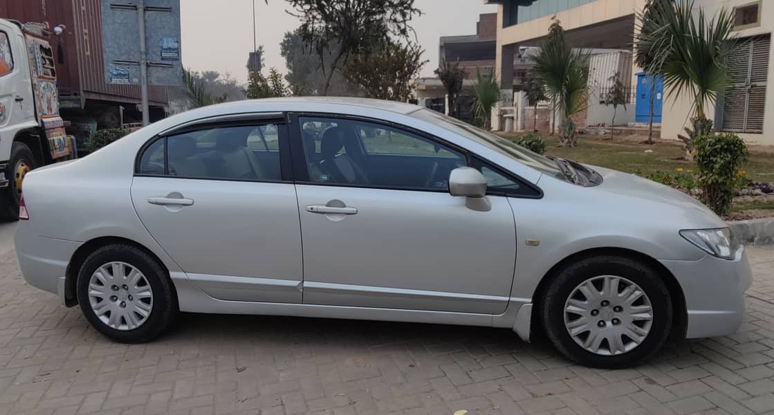 Honda Civic Reborn Silver Color Manual - 2012 Model 2