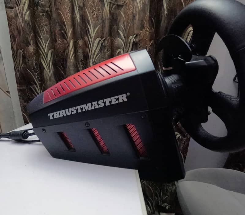 Thrustmaster Racing Simulator 5