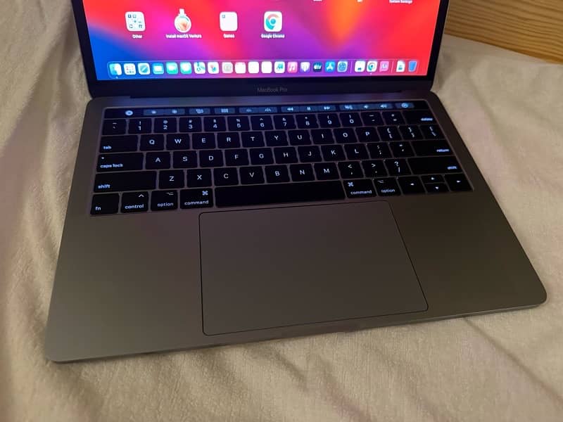 MacBook Pro 2017 - 1 TB SSD 3