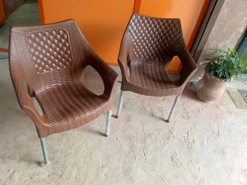 Chairs 03156124447 2