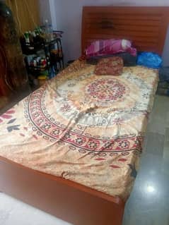 singal bed in good condition