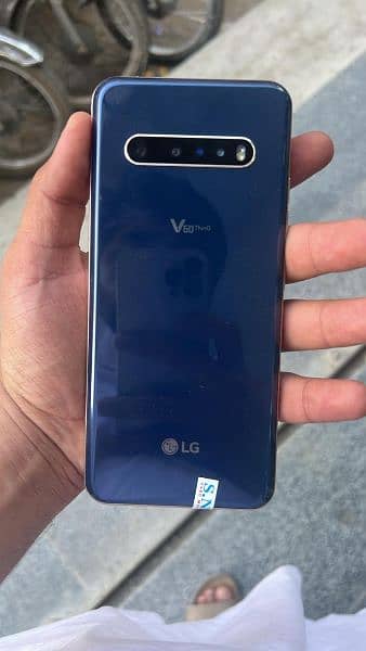 LG v60 1