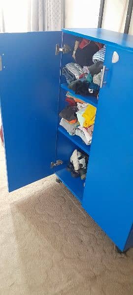 kids blue wardrobe - Very spacious 1