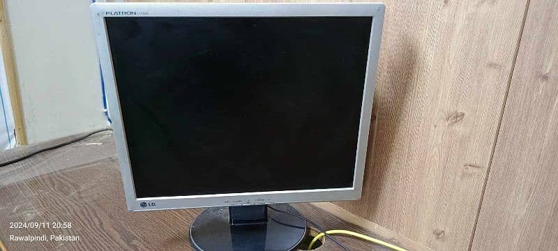 Computer LCD's for sale 2