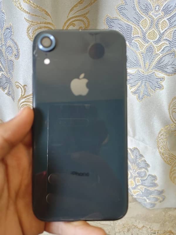 iphone XR 1