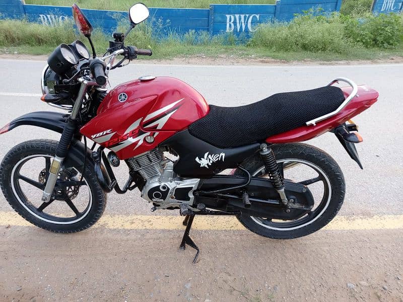 Yamaha Ybr 125G 2016 exchange possible with up model Honda 125 4