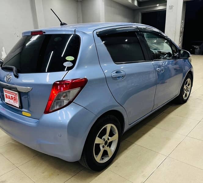 Toyota Vitz 2012 4