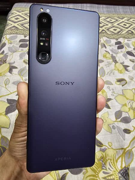 Xperia 1 Mark III 0