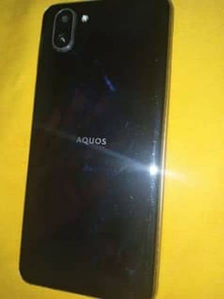 Aquos r3 6 128Gb 0