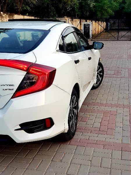 Honda Civic Oriel 2017 UG Fr sal 5