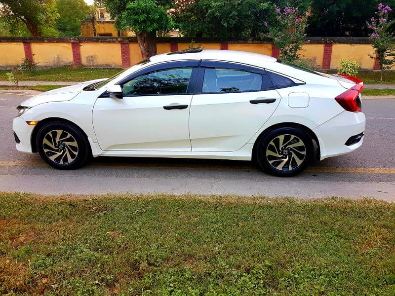 Honda Civic Oriel 2017 UG Fr sal 11