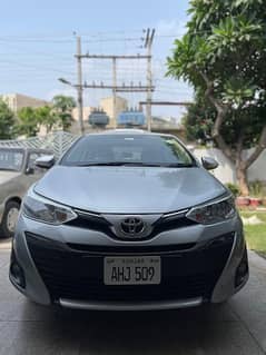 TOYOTA YARIS FULL OPTIONAL CAR.