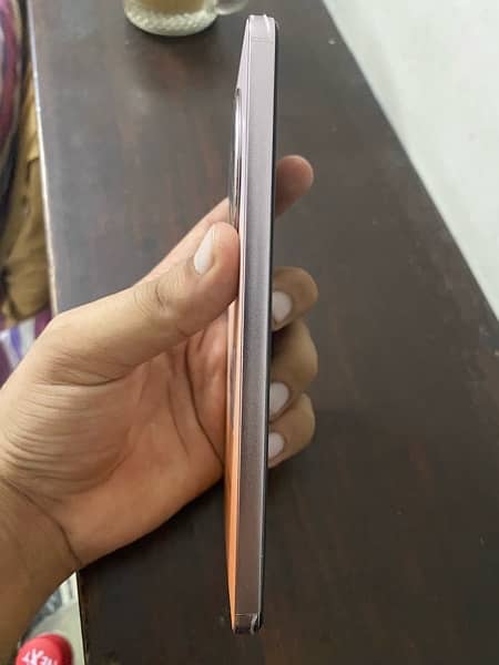 oppo reno 12F 5