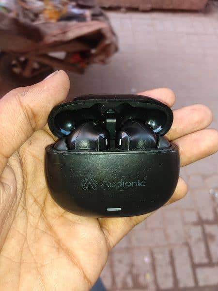 Audionic 425 Earbuds 2