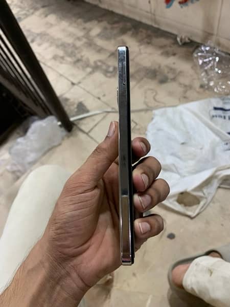 infinix hot 40i 4/64 brand new mobile just box open 2