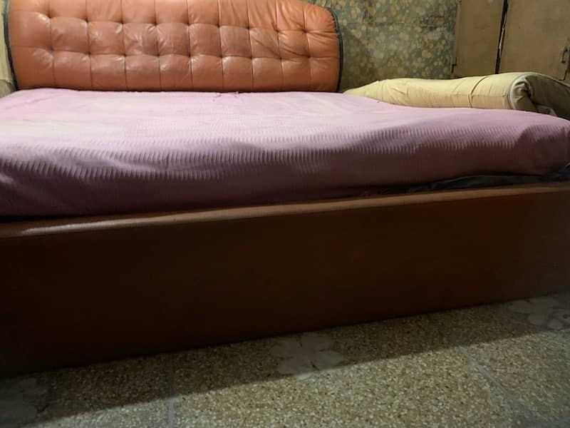 KING SIZE BED ONLY 3