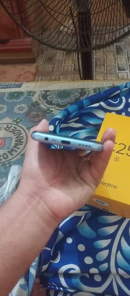 Realme c25s 4/128 urjent sell 3