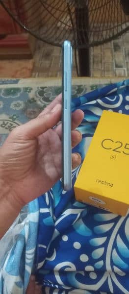 Realme c25s 4/128 urjent sell 5