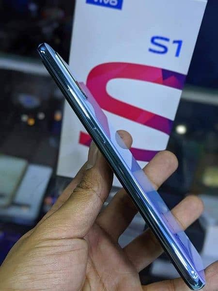 vivo s1 what's app 03230915322 1