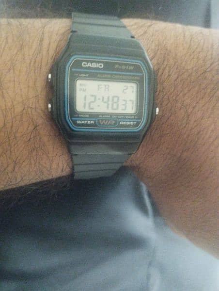 Casio f  91w 0