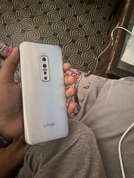 Vivo y17pro 8+5gb 128gb 0