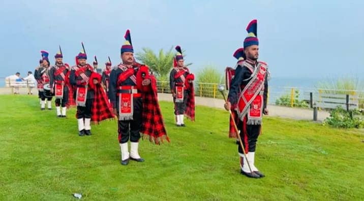 Fauji Band Baja/Dhol for mendi & barat event/Pipe band baja services 1